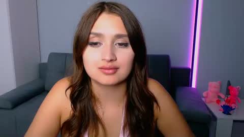 Amelie online show from July 21, 4:31 pm