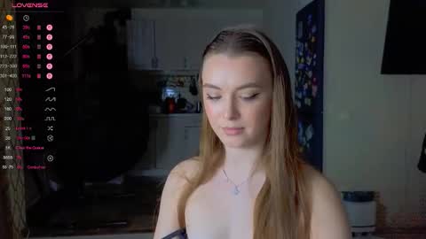 Snapshot of darlina_ryan chatting on October 1, 4:39 pm Darlina online show from October 1, 4:39 pm