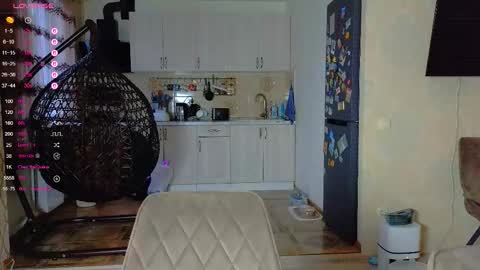 Snapshot of darlina_ryan chatting on September 25, 2:35 pm Darlina online show from September 25, 2:35 pm