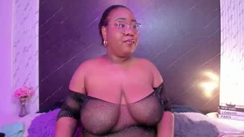 Snapshot of darnellqueen chatting on October 21, 3:44 am Darnell Queen online show from October 21, 3:44 am