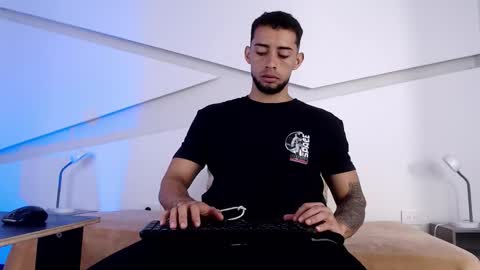 Kael online show from October 29, 1:35 pm