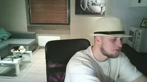 Dario online show from October 31, 8:20 pm