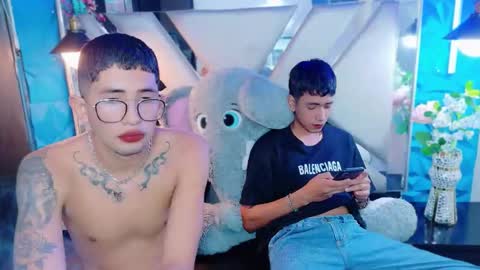 darwinandbrayan online show from November 30, 8:16 pm