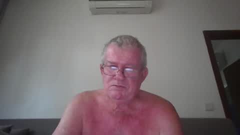 darwincock online show from April 10, 12:16 am