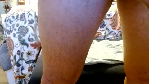 datyo1234 online show from April 11, 5:12 am