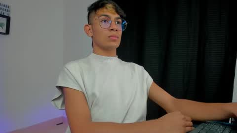 angel online show from October 1, 2:43 am