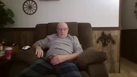 Snapshot of dave571960 chatting on January 5, 11:59 am dave571960 online show from January 5, 11:59 am