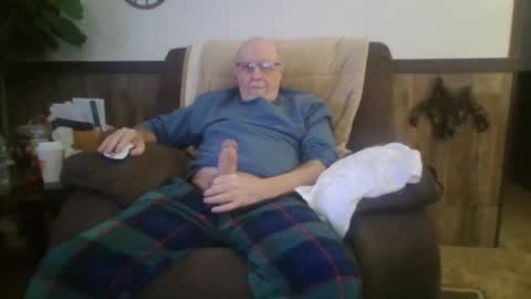 Snapshot of dave571960 chatting on March 1, 11:50 am dave571960 online show from March 1, 11:50 am