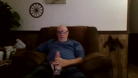 Snapshot of dave571960 chatting on October 26, 10:49 am dave571960 online show from October 26, 10:49 am