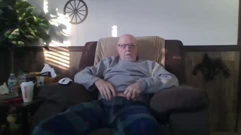 Snapshot of dave571960 chatting on March 8, 11:58 am dave571960 online show from March 8, 11:58 am