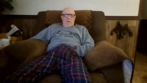 Snapshot of dave571960 chatting on September 21, 10:41 am dave571960 online show from September 21, 10:41 am