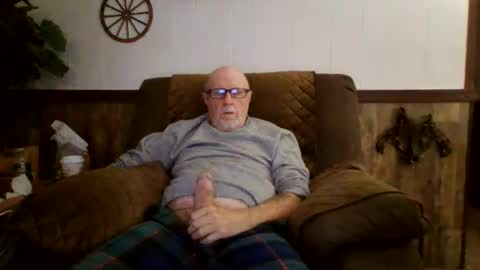 Snapshot of dave571960 chatting on October 12, 10:41 am dave571960 online show from October 12, 10:41 am