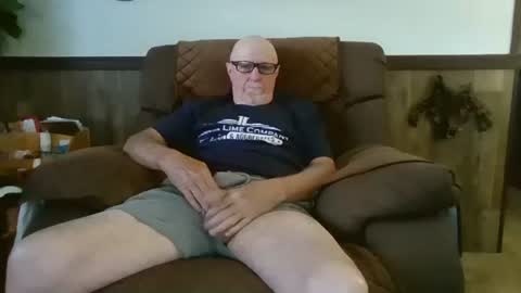 dave571960 online show from June 28, 10:22 am