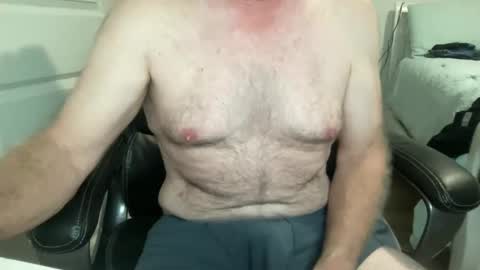 Snapshot of dave_bangswell chatting on October 20, 12:32 pm Dave online show from October 20, 12:32 pm