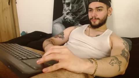 Twitter davidsanctum online show from January 16, 6:22 am