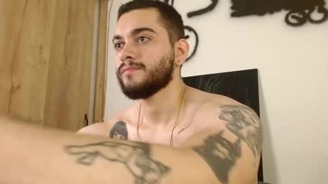 Twitter davidsanctum online show from March 11, 6:16 am