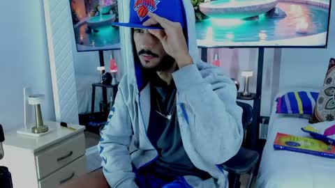 Hey im David that loves to explore and speak their fantasies. Very open talktative and nice. Feel free to chat with me online show from April 17, 12:02 am