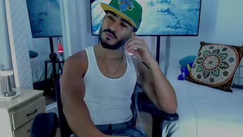 Hey im David that loves to explore and speak their fantasies. Very open talktative and nice. Feel free to chat with me online show from April 16, 1:38 am