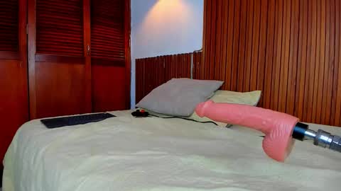 david_niet online show from November 19, 6:28 pm