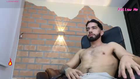 david_novaa online show from June 12, 3:38 am