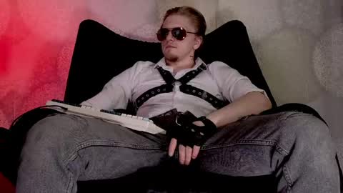 Vincente online show from March 28, 8:43 pm