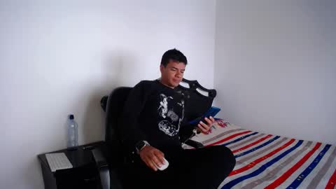 Snapshot of davidkaloc chatting on October 20, 4:45 pm David online show from October 20, 4:45 pm
