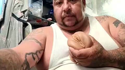 davidzhere222800 online show from April 18, 1:29 am