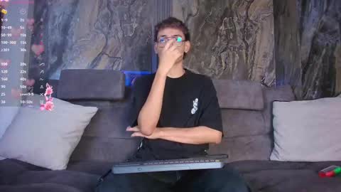 David online show from February 18, 8:41 pm