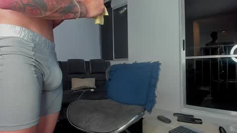 Snapshot of davis_alx chatting on December 24, 12:11 am davis instagram davis alx1 online show from December 24, 12:11 am