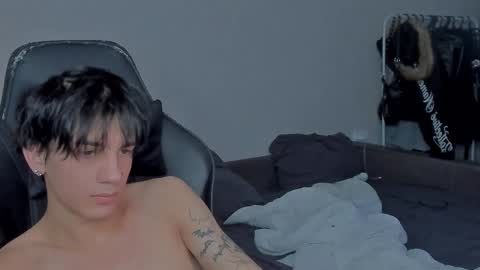 davis online show from January 11, 4:03 pm