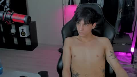 davis online show from January 31, 9:48 pm