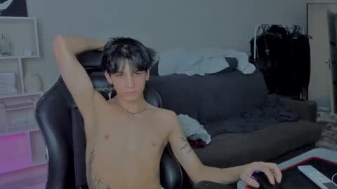 davis online show from December 1, 10:56 pm