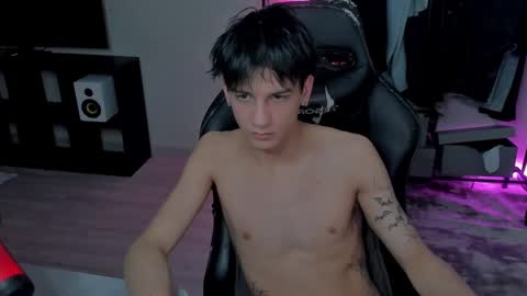 davis online show from February 23, 11:25 pm