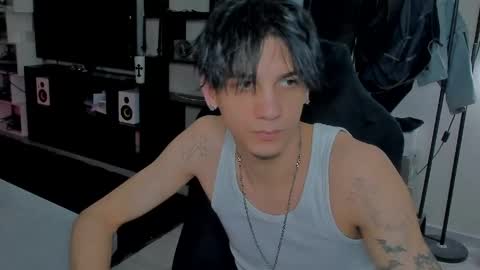 davis online show from April 16, 4:34 am