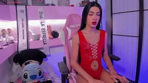 Dayana Hill online show from April 7, 8:11 pm