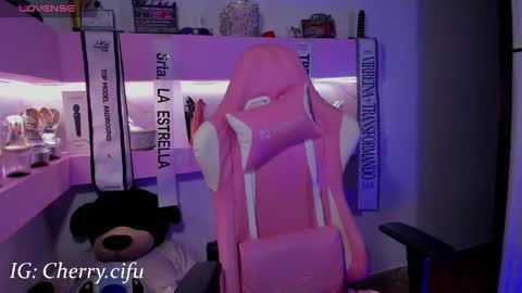 Dayana Hill online show from April 14, 6:49 am