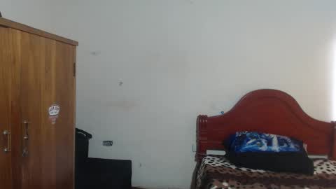 Dylon online show from February 21, 7:39 pm