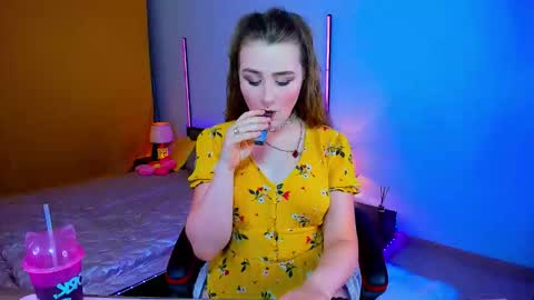 Zlata Golden online show from June 11, 2:33 am