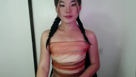 dazzzlingcarol online show from June 12, 4:33 am