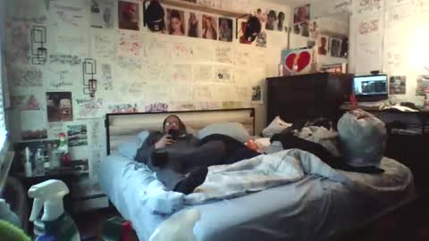 dbeamon92 online show from February 4, 6:01 pm