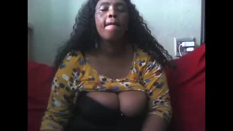 ddboobsnipples online show from December 8, 12:52 pm