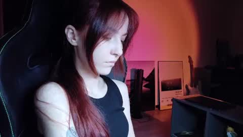 freak online show from June 26, 6:19 am