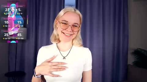 Charlie 18yo online show from November 17, 5:43 am