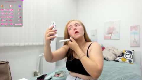 Holly online show from July 29, 1:49 am