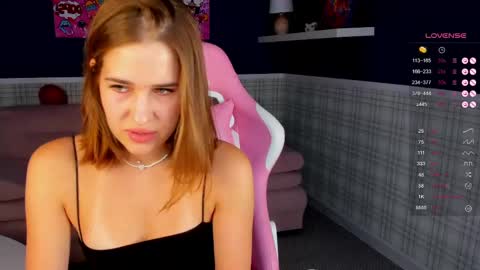 Jennifer online show from March 2, 1:04 am