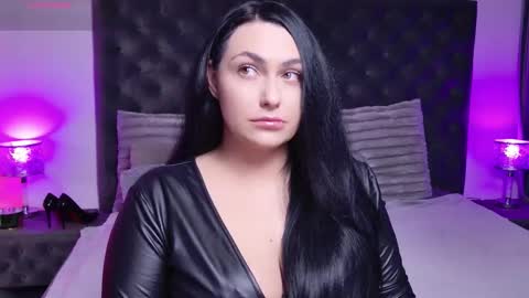 debinnyneanalover online show from March 19, 9:48 am