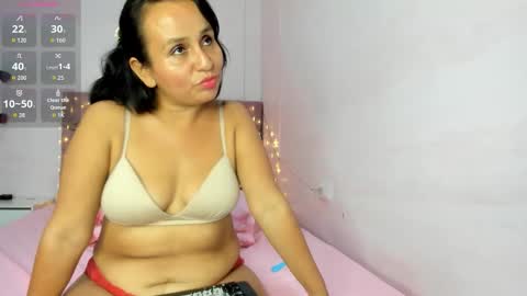 Snapshot of debora_ortiz chatting on September 12, 2:30 pm debora ortiz online show from September 12, 2:30 pm