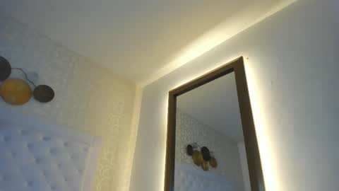 Debora online show from November 3, 11:00 am