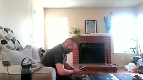 Dead Boi online show from January 17, 9:45 pm