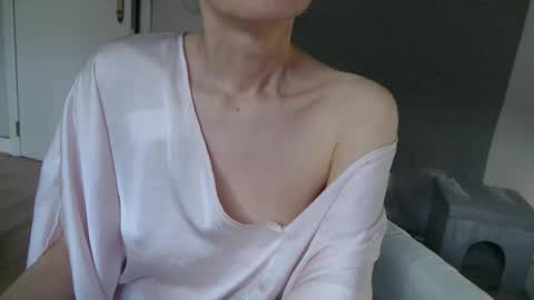 KamiDevi online show from October 26, 1:34 pm